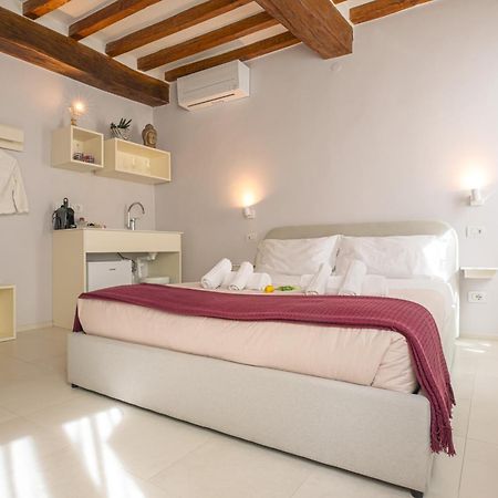 Glam Parma Hotel Buitenkant foto